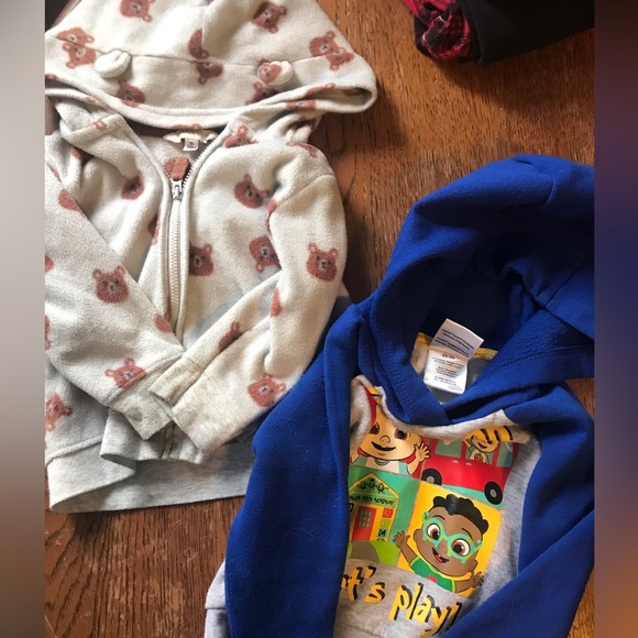 Toddler sweaters - Picture 1 of 1